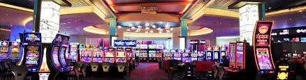 Tampilan dashboard rajaspin slot dengan statistik akun dan permainan unggulan